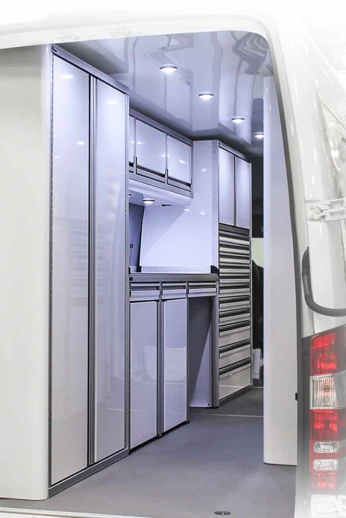 http://commercialvansolutions.com/wp-content/uploads/2020/01/van-cabinets-683x1024.jpg